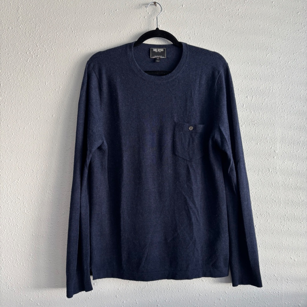Todd Snyder 100% Cashmere Navy Blue Single Pocket Long Sleeve Lighweight Sweater